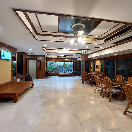 Traveller Inn Hotel Чиангмай Екстериор снимка