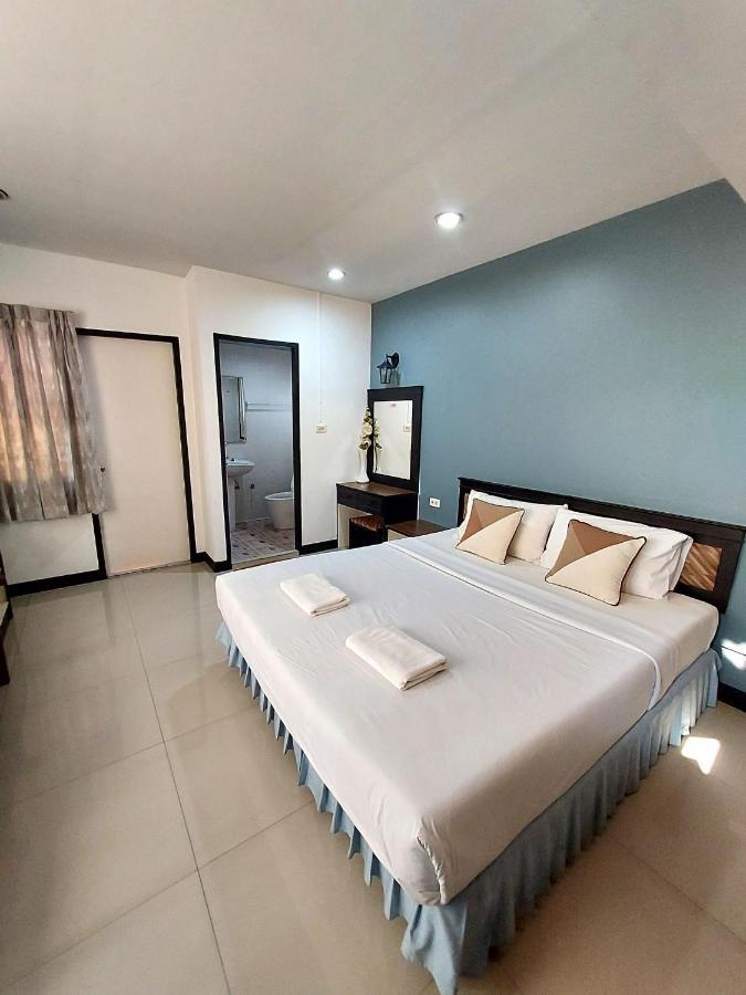 Traveller Inn Hotel Чиангмай Екстериор снимка