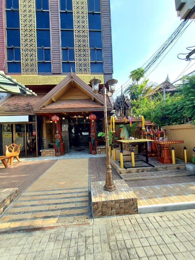Traveller Inn Hotel Чиангмай Екстериор снимка