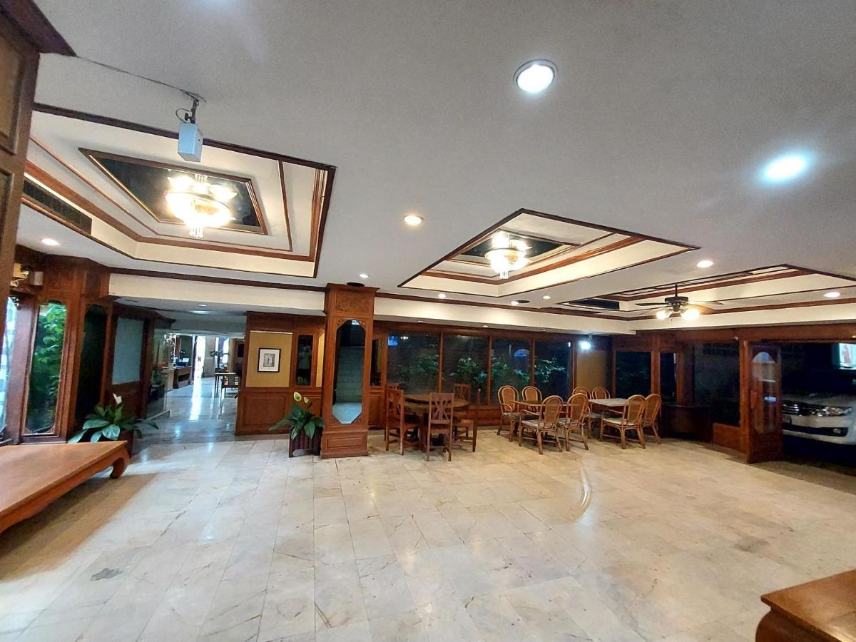Traveller Inn Hotel Чиангмай Екстериор снимка
