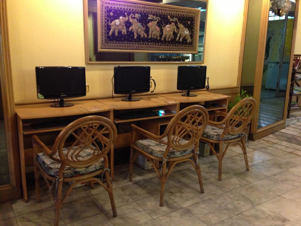 Traveller Inn Hotel Чиангмай Екстериор снимка