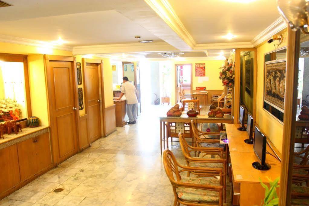 Traveller Inn Hotel Чиангмай Екстериор снимка